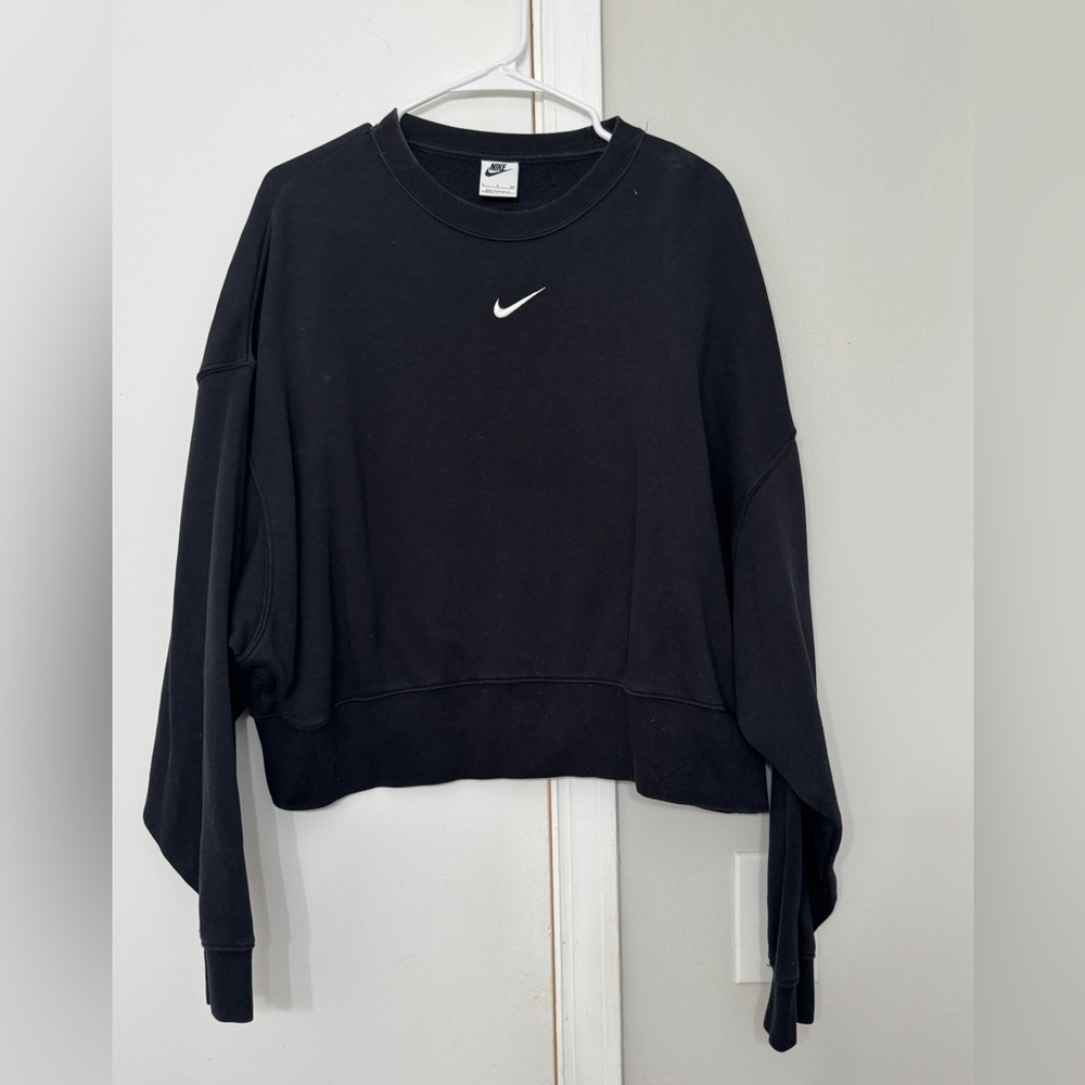 Nike Women's Black Copper Sweatshirt S